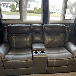 Power Recliner Loveseat w/console