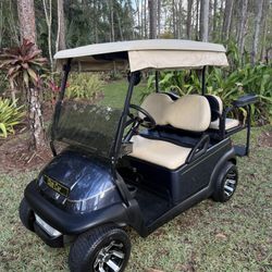 CUSTOM 48 VOLT CLUB CAR PRECEDENT GOLF CART!! 4 SEATER RUNS AND DRIVES GREAT!!