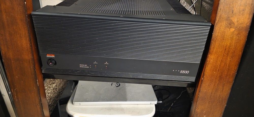 Adcom GFA-5500  2 Channel Amplifier 