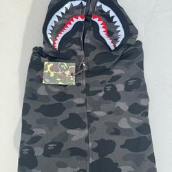 Bape Hoodie Size 2xl And Large 