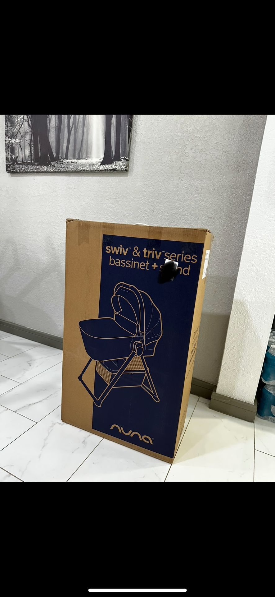 Caviar Nuna Bassinet Swiv And Triv Series And Stand