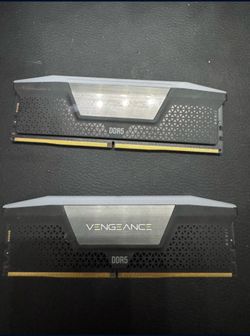 CORSAIR - VENGEANCE RGB 32GB (2x16GB) DDR5 6000MHz C36 UDIMM Desktop Memory - Black