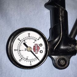 H-D Touring Suspension Air Pump 