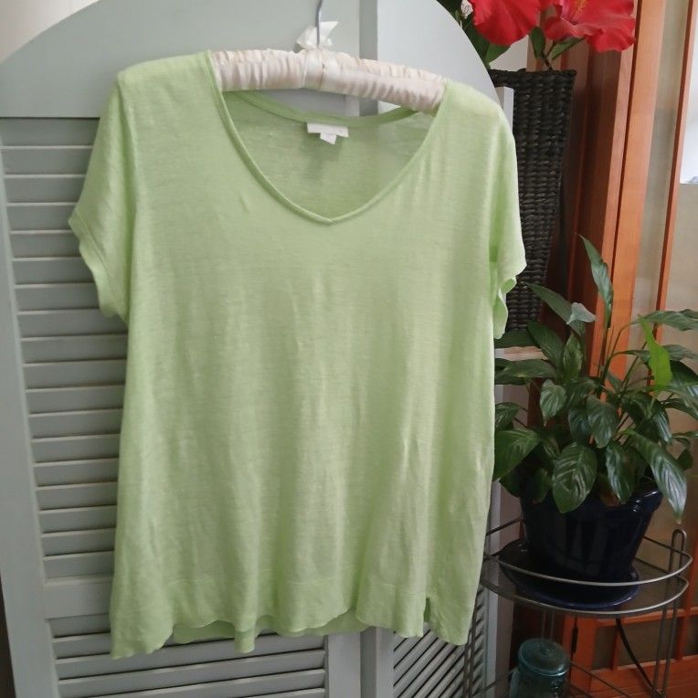 J.Jill Love Linen - Pale green V-neck, square cut linen tee shirt, Small