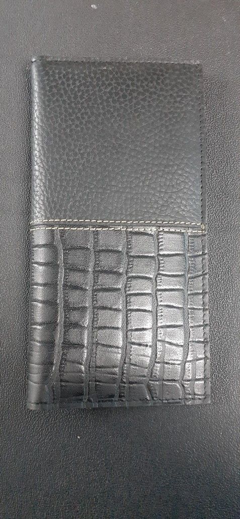 NEW!   Tall Rodeo Wallet Croc Print