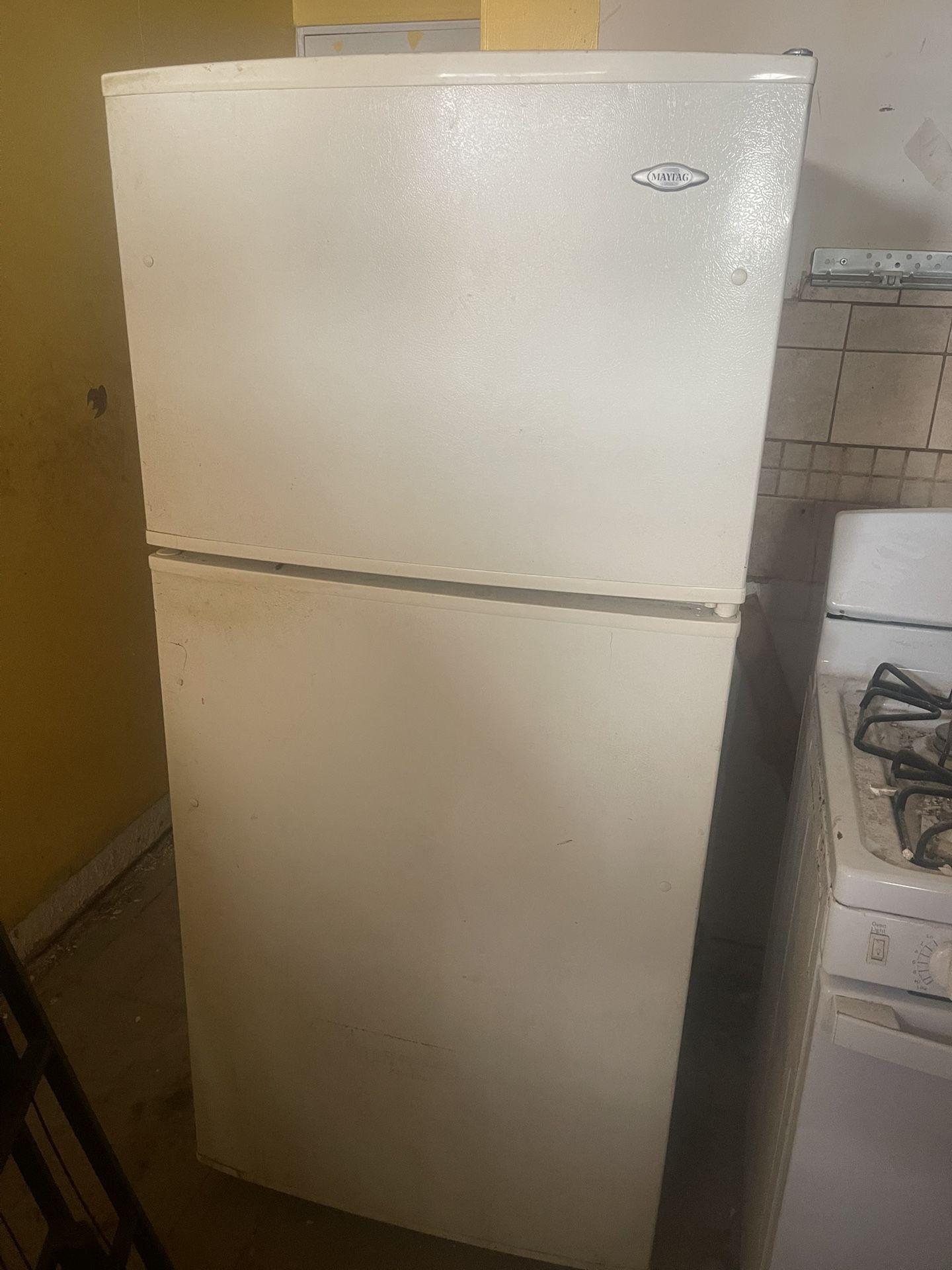 30 inch stove 30 inch hood range microwave 36 inch Maytag refrigerator