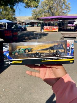 Maisto Design Elite Transport Ramp Truck & 1980 Datsun 280ZX
