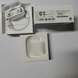 Apple AirPods Pro (2nd Generation) 

