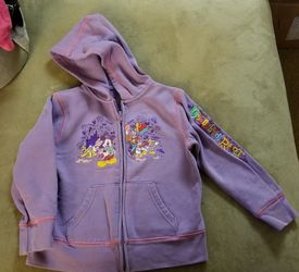 Disneyland Resort sweatshirt