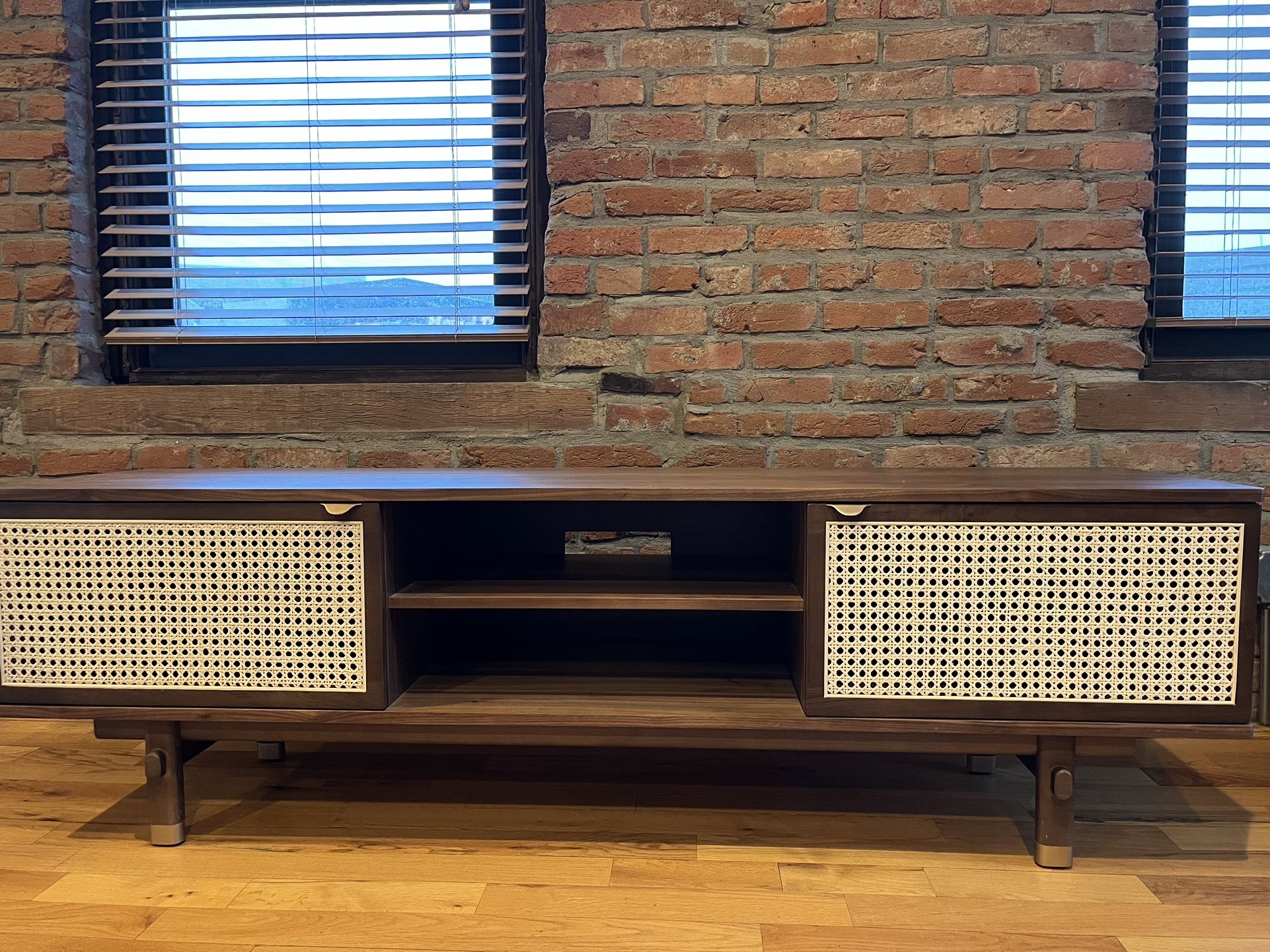 Colbert 71’ TV Console 