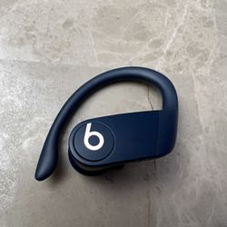 Right Power Beats Pro