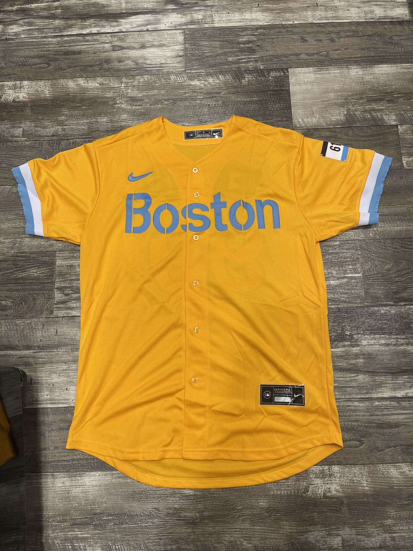 Alex Verdugo Boston Red Sox (large) City Connect 2023 Yellow Jersey