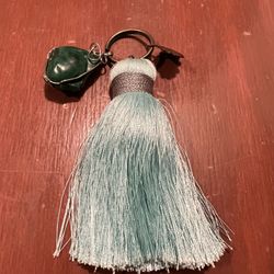 KEY CHAIN (GREEN ) and gold 