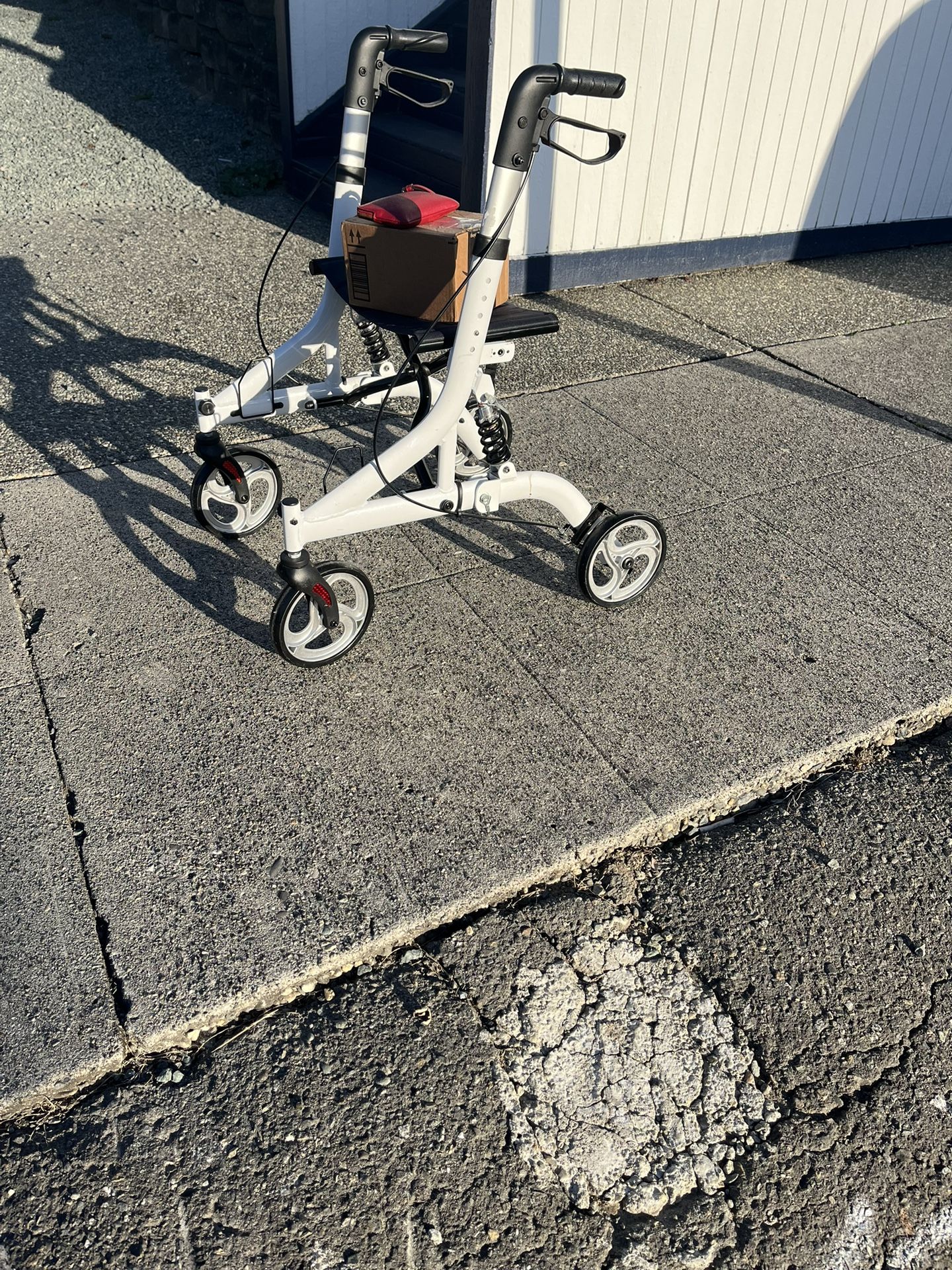 Walker With Seat