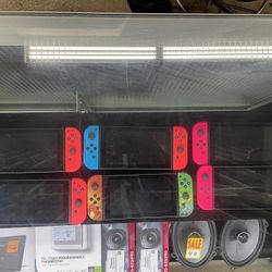 Nintendo Switch Regular With Charger 🔌 Each 169.99