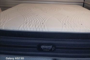 Beautyrest Black Hybrid king Mattress