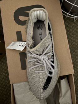 Adidas Yeezy Boost 350 V2 Sneaker Size 9