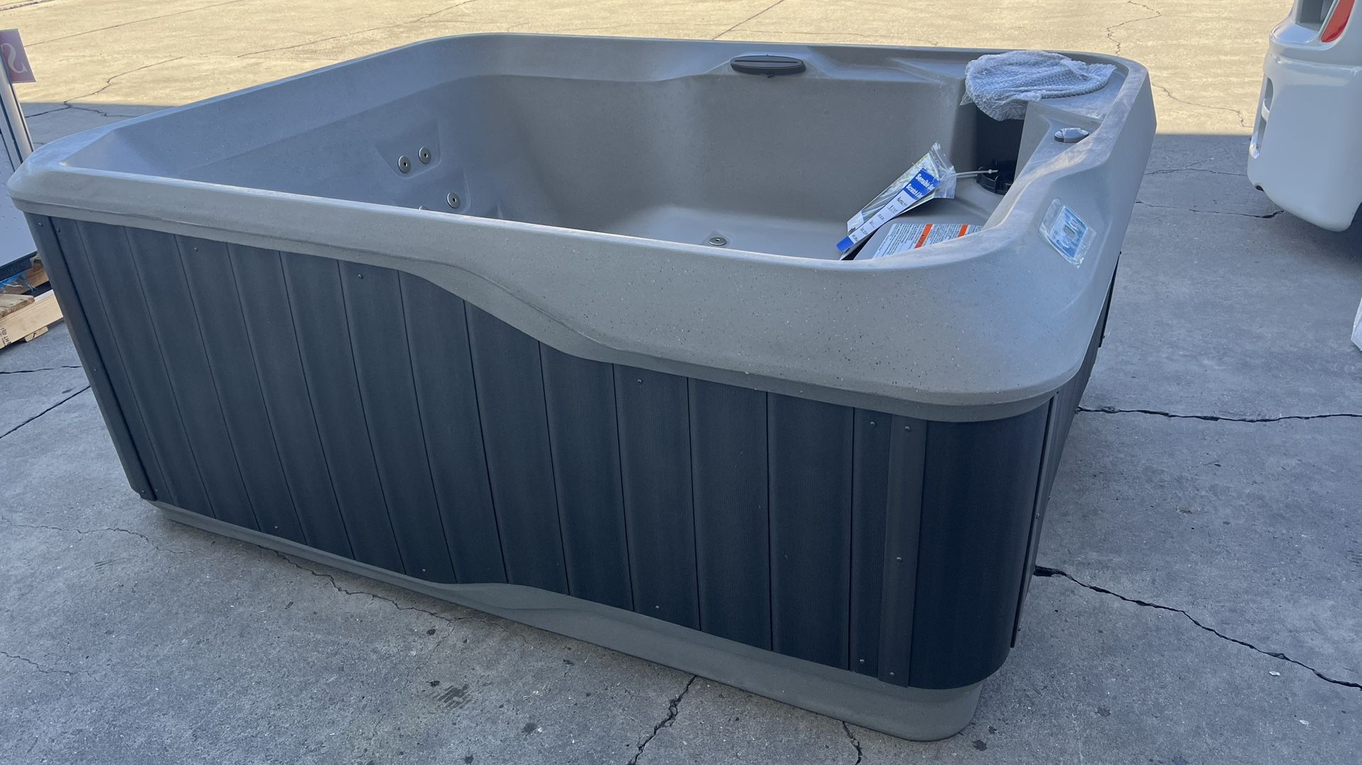 Aquaterra Montara Spa Hot Tub 110v Or 220v Convertible