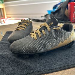 DSG Youth Soccer cleats 