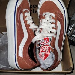 $75 Brand New
Vans Salt Wash Style 36 Decon SF, Classic Canvas Skate Sneakers 