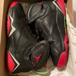 Jordan Retro Size 5y