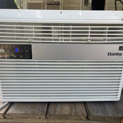6.000 BTU Danby air conditioner