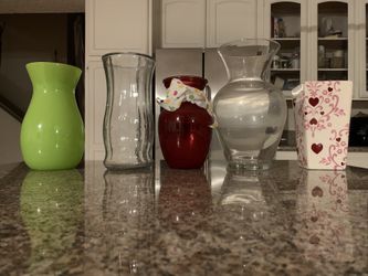 $10 For 5 Vases Or $2 For Each Vase