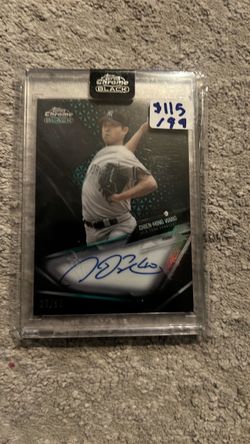 Topps Chrome Black Chien-Ming Wang Auto Card