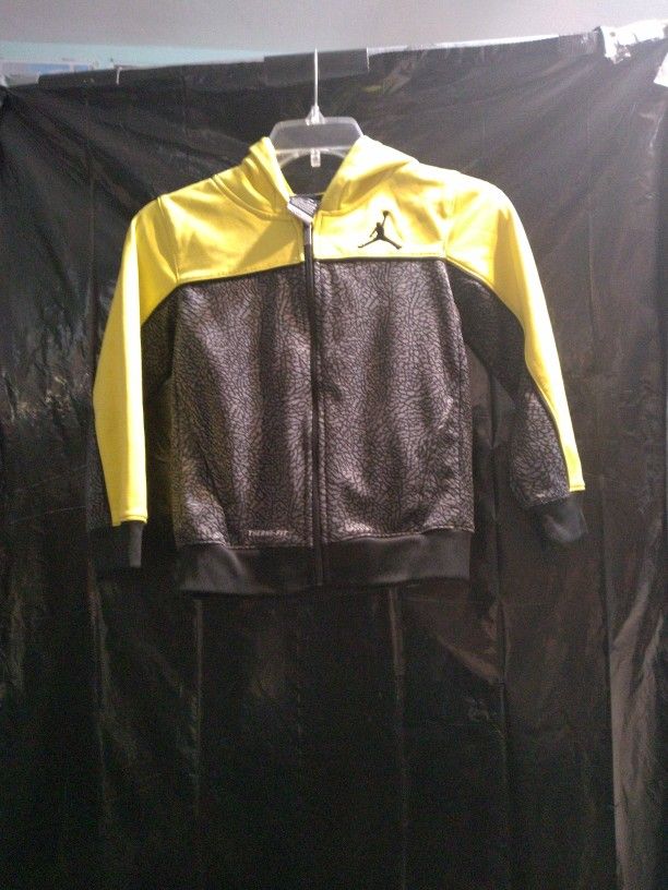Nike Air Jordan Boys Therma Jacket Full Zip/ Hoodie.