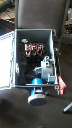 Hubbell Circuit lock fused mechanical interlock