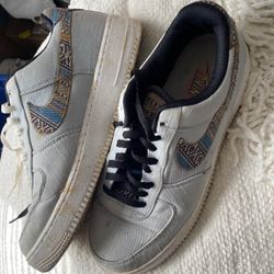 Nike Shoes 9.5 