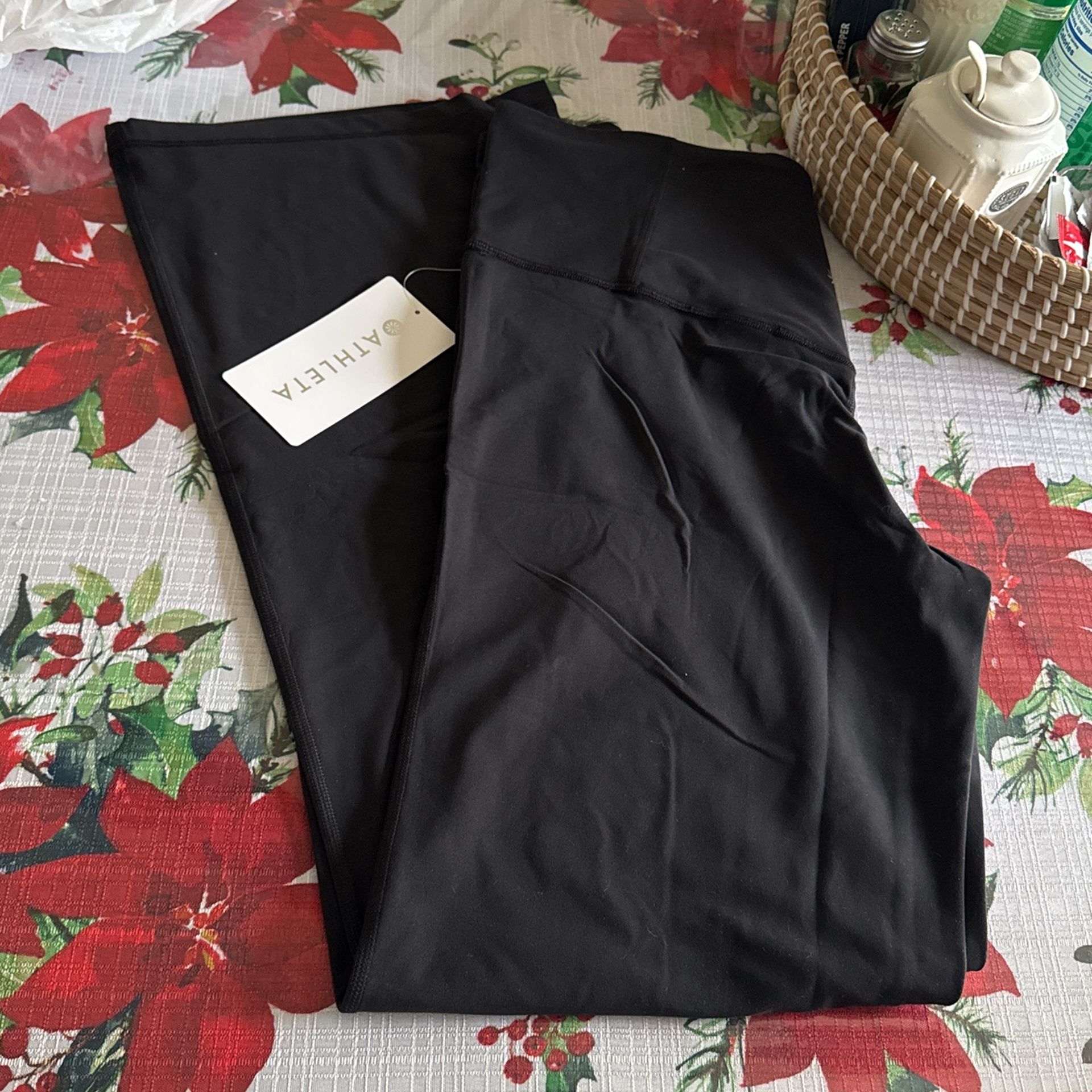 Athleta Yoga Pants (size 1x)