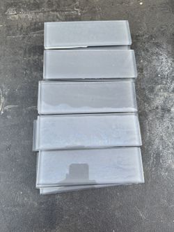 Glass Tiles 9x3 Inches For Backlash Grey Color