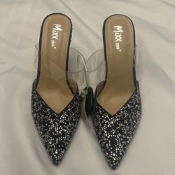 Elegant Pointed Heels Black Silver Size 7 