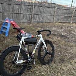 skream fixie bike
