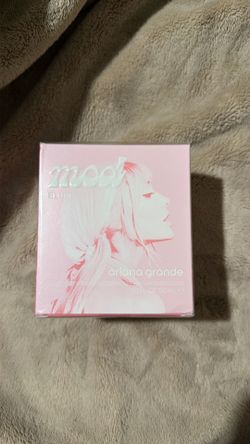 Ariana Grande blush Mod