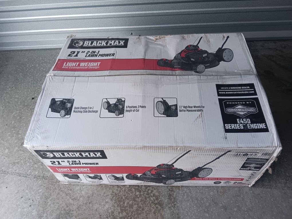 Black Max 21-inch 125cc Gas Push Mower with Briggs & Stratton Engine