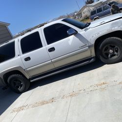 Suburban Tahoe Yukon Parts 2000-2006 4x4