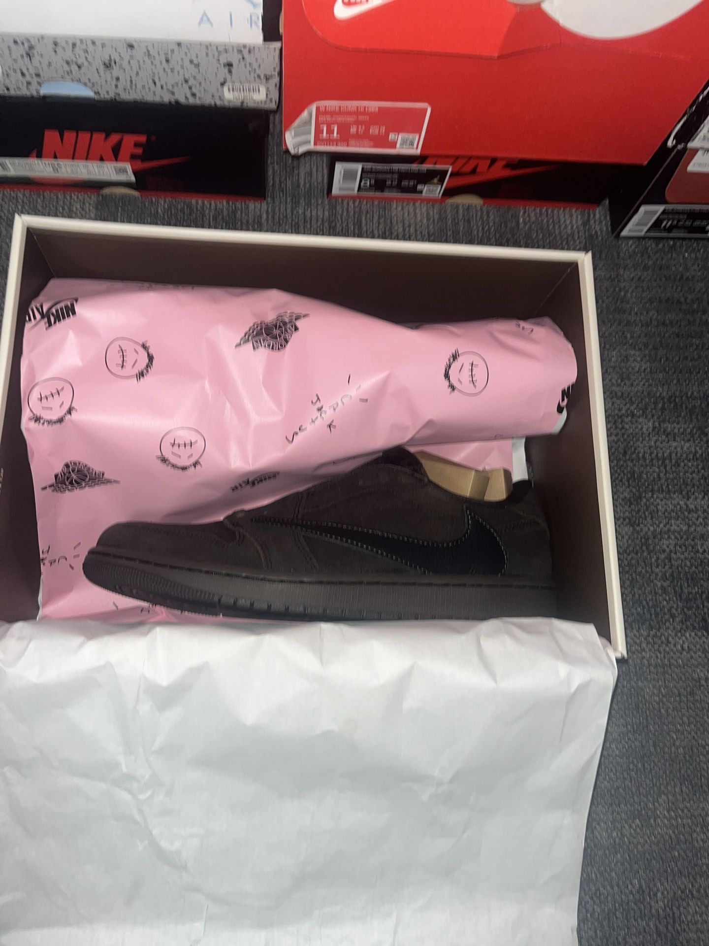 Travis Scott Jordan 1 Low Velvet