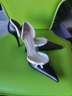 Blk/Wht Spectator Pump