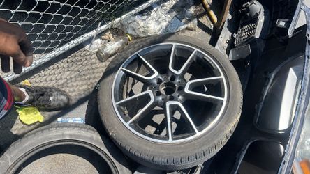 AMG Mercedes Benz rim single size 20