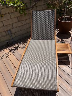 Lounge chair