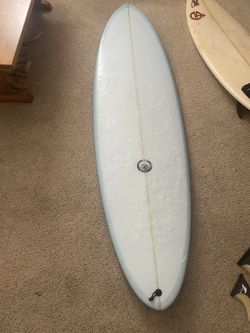 Chas Surfboard 7’0