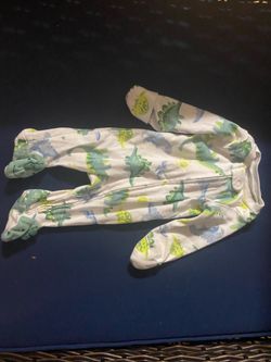 4 newborn outfits