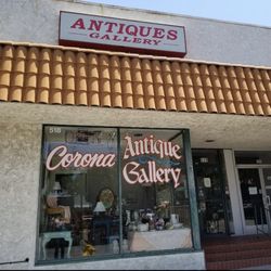 Coins Currency Toys Comics Glass Ceramics Collectibles