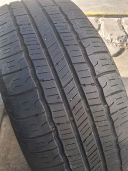225 65 17 good year tire 70%