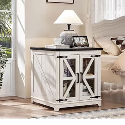 🔴End Table With Charging Station