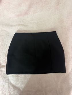 black mini skirt
