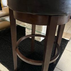 4 Bar Stool