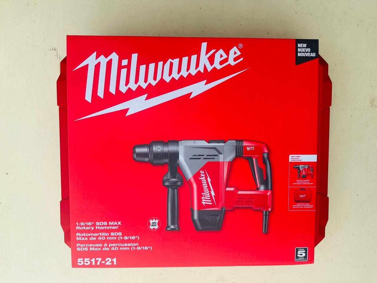 NEW Milwaukee 5517-21 120V 1-9/16" Corded Rotary Hammer